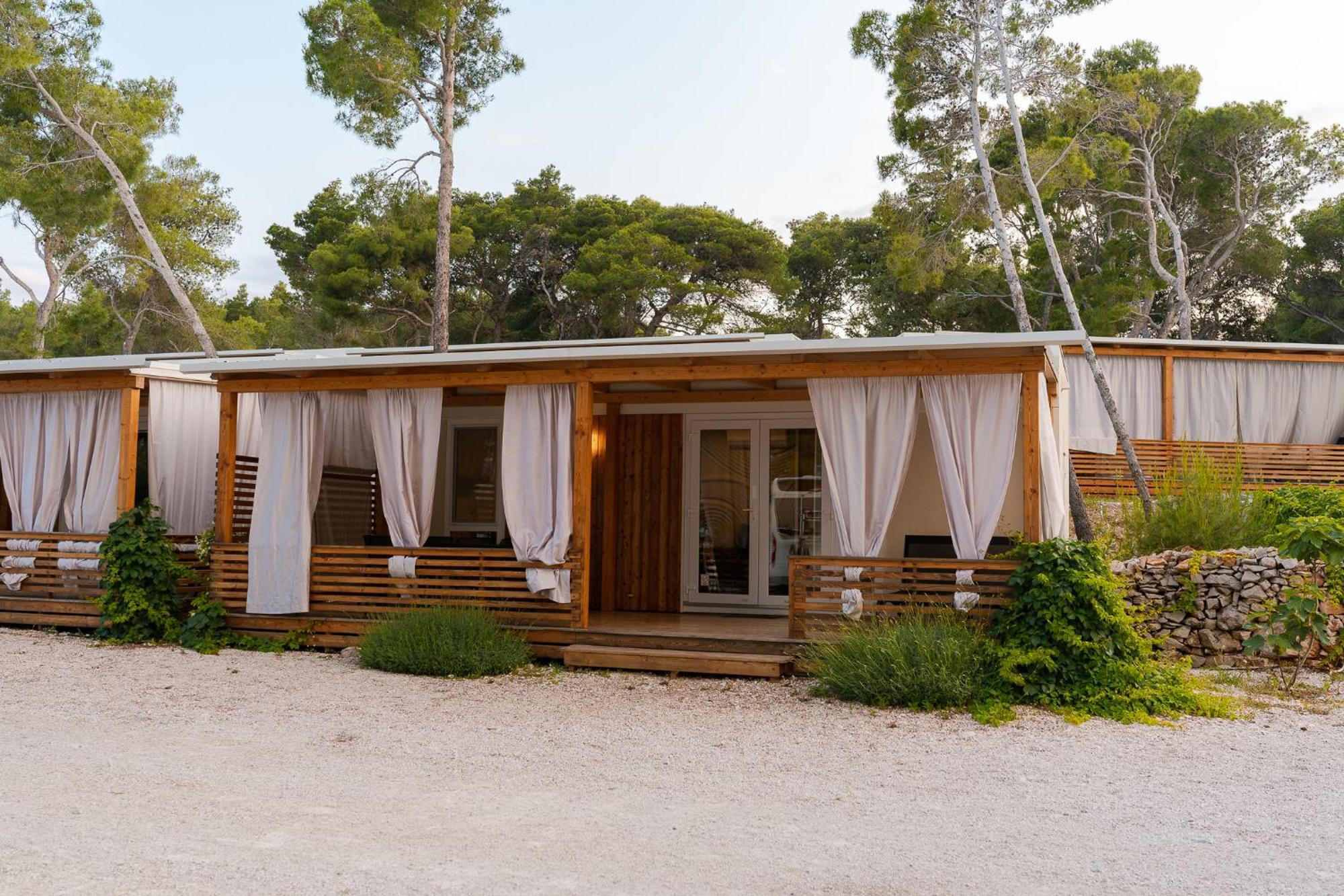 סופטאר Boutique Camping Bunja מראה חיצוני תמונה