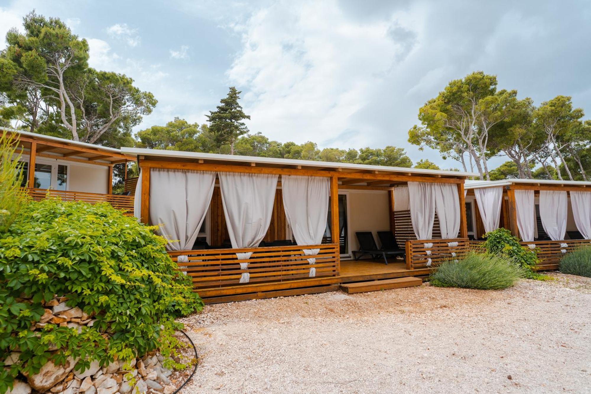 סופטאר Boutique Camping Bunja מראה חיצוני תמונה